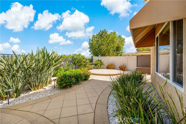 32070 Corte Bonilio, Temecula CA: https://media.crmls.org/medias/f4577d7b-cb26-4e2f-a5f3-fb5974373d1c.jpg