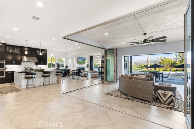 41783 Valencia Way, Temecula CA: https://media.crmls.org/medias/f458145e-2fbc-4982-b55c-9622da257fed.jpg