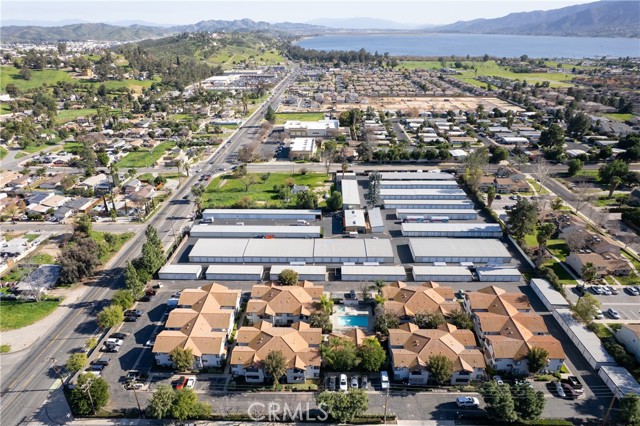 Detail Gallery Image 19 of 31 For 16377 Lakeshore 6k,  Lake Elsinore,  CA 92530 - 2 Beds | 2/1 Baths