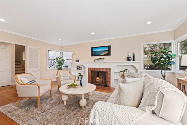 2451 Silverstrand Avenue, Hermosa Beach, California 90254, 2 Bedrooms Bedrooms, ,1 BathroomBathrooms,Residential,Sold,Silverstrand,SB23034898