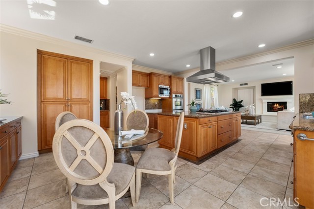 2889 Muir Trail Drive, Fullerton CA: https://media.crmls.org/medias/f45a47da-095b-4658-8a2e-d3e725e1a5c6.jpg