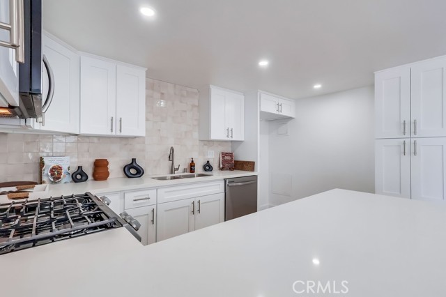 946 West 220th Street, 216 photo 11