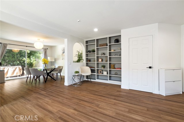 14300 Terra Bella Street, Panorama City CA: https://media.crmls.org/medias/f45c07c2-aab4-4c47-8815-24ffb02674b1.jpg