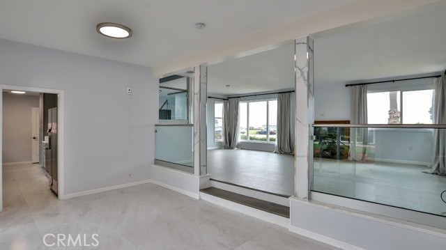 Detail Gallery Image 9 of 42 For 2525 E Ocean Bld, Long Beach,  CA 90803 - 5 Beds | 4 Baths