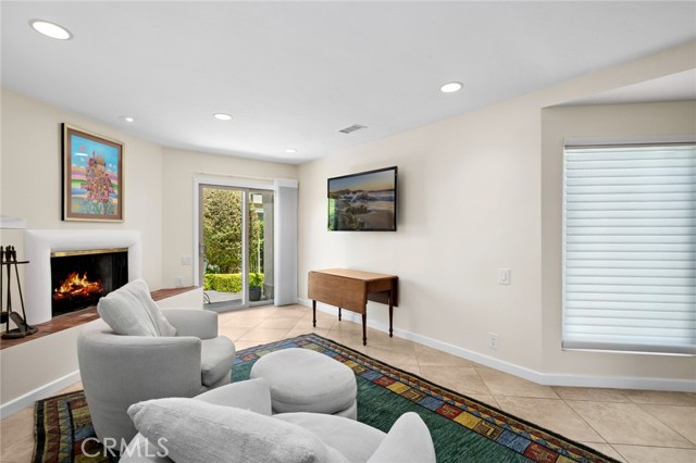 Detail Gallery Image 22 of 37 For 15 Skysail Dr, Corona Del Mar,  CA 92625 - 2 Beds | 2 Baths