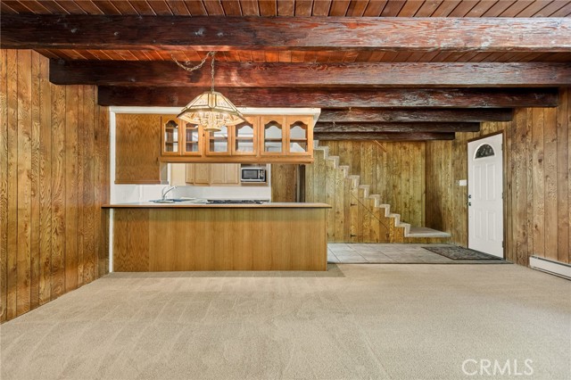 Detail Gallery Image 6 of 40 For 31413 Overhill Dr, Running Springs,  CA 92382 - 5 Beds | 2 Baths