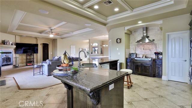 Detail Gallery Image 14 of 60 For 7061 Opal Ave, Oak Hills,  CA 92344 - 5 Beds | 4 Baths