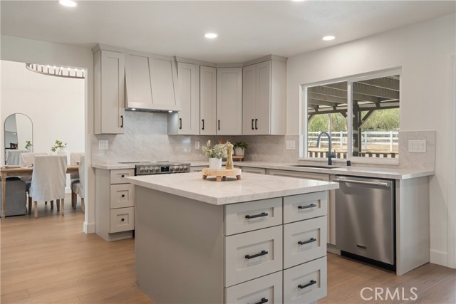 31755 Country Haven Lane, Menifee CA: https://media.crmls.org/medias/f45ec613-b890-4808-aab8-1ddc0e5b7da5.jpg
