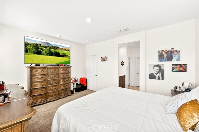 27108 Oncore Drive, Menifee CA: https://media.crmls.org/medias/f45f57d3-e5ea-4b76-a53d-6d05181cf10f.jpg