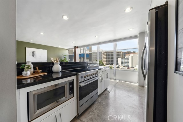 Detail Gallery Image 12 of 29 For 100 Atlantic Avenue #604, Long Beach,  CA 90802 - 2 Beds | 1 Baths