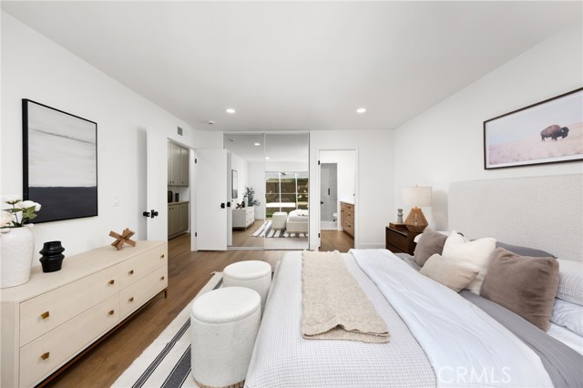 Detail Gallery Image 15 of 21 For 10012 Glade Ave, Chatsworth,  CA 91311 - 3 Beds | 2 Baths