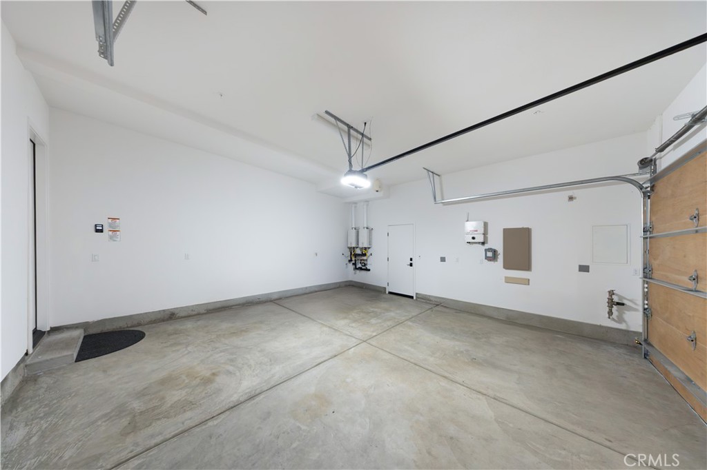 MLS #OC25171450 img 32