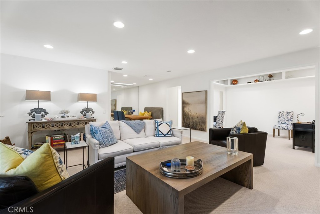 MLS #OC25254445 image #10