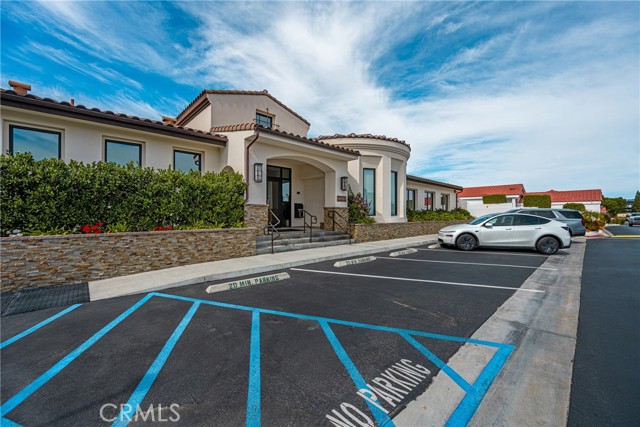 Detail Gallery Image 37 of 44 For 23301 Ridge Route Dr #56,  Laguna Hills,  CA 92653 - 3 Beds | 2 Baths