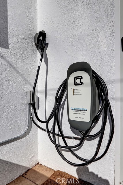 662 Rosecrans Avenue, Manhattan Beach, California 90266, 2 Bedrooms Bedrooms, ,1 BathroomBathrooms,Residential,Sold,Rosecrans,PW21211471