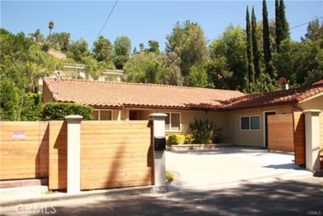 Photo of 4810 Excelente Drive, Woodland Hills, CA 91364