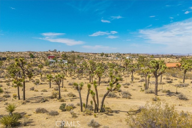 5115 Warren Vista Avenue, Yucca Valley CA: https://media.crmls.org/medias/f46110c0-ee48-48cd-97ce-34e41f758b63.jpg