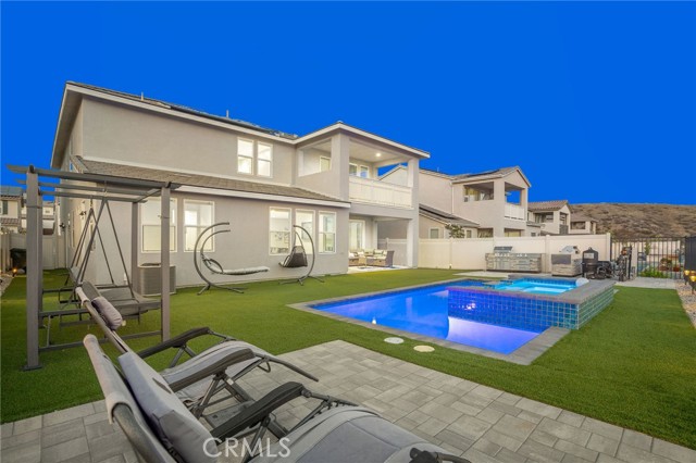 Detail Gallery Image 40 of 46 For 28511 Sparrow Way, Saugus,  CA 91350 - 5 Beds | 5 Baths