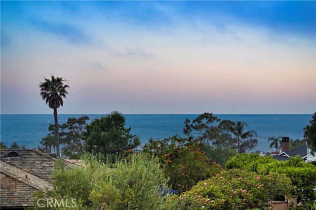 Detail Gallery Image 2 of 62 For 530 High Dr, Laguna Beach,  CA 92651 - 2 Beds | 2 Baths