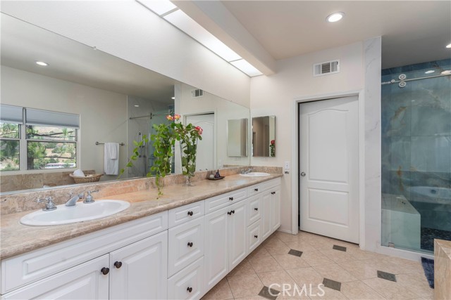 Detail Gallery Image 23 of 44 For 7371 Westcliff, West Hills,  CA 91307 - 5 Beds | 5 Baths