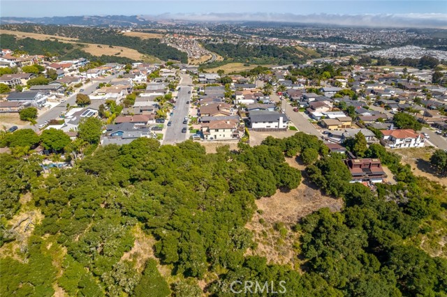 991 Visalia Street, Pismo Beach CA: https://media.crmls.org/medias/f4623182-ad63-464b-b5f4-9e10cfc99c87.jpg