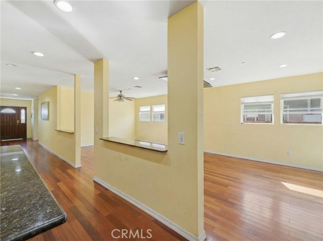 Detail Gallery Image 7 of 25 For 6545 Dos Rios Rd, Downey,  CA 90240 - 5 Beds | 3 Baths