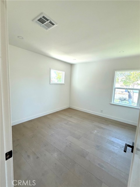 16913 Covello Street, Van Nuys CA: https://media.crmls.org/medias/f4632470-fc3d-44f4-93d9-a6ba4443ba0e.jpg