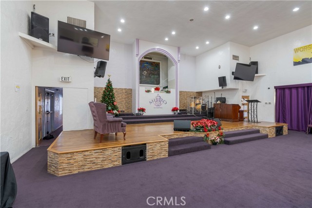 4200 Hooper Avenue, Los Angeles, California 90011, ,Commercial Lease,For Rent,4200 Hooper Avenue,CRPW25081386