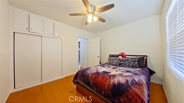 711 W Wilson, Glendale CA: https://media.crmls.org/medias/f464969e-d70b-4cb6-9242-8c2b3493d24e.jpg