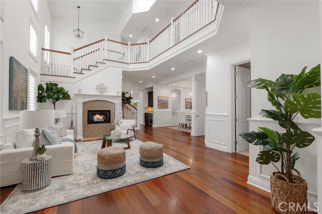 2000 Walnut Avenue, Manhattan Beach CA: https://media.crmls.org/medias/f464b84e-6f50-4299-b96b-c162d2798579.jpg