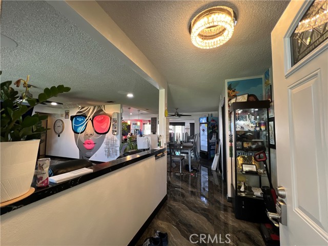 Detail Gallery Image 10 of 59 For 15245 Apache Rd, Apple Valley,  CA 92307 - 3 Beds | 2 Baths