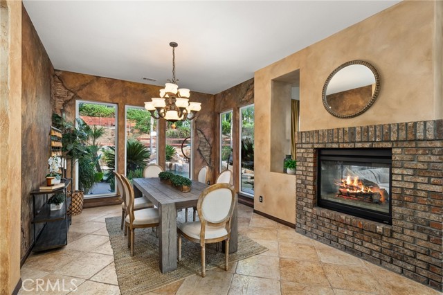 Detail Gallery Image 9 of 73 For 13581 Canyon Crest Rd, Yucaipa,  CA 92399 - 6 Beds | 4 Baths