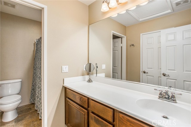 Detail Gallery Image 17 of 39 For 36853 Bay Hill Dr, Beaumont,  CA 92223 - 3 Beds | 2/1 Baths