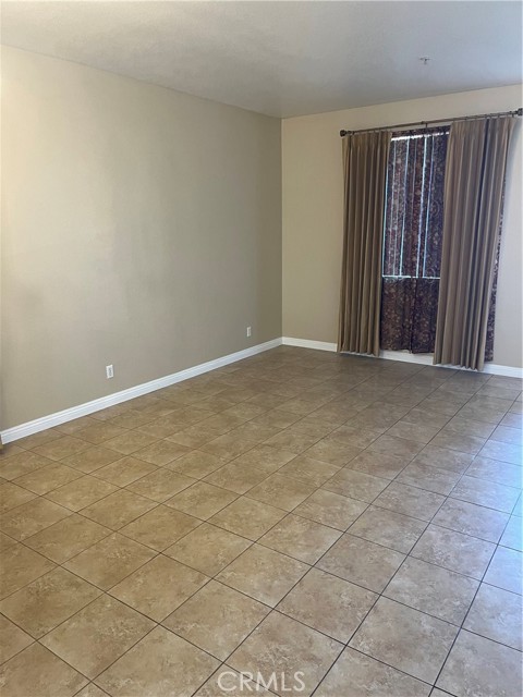 Detail Gallery Image 3 of 31 For 13536 Bunker Hill Pl, Fontana,  CA 92336 - 4 Beds | 3 Baths