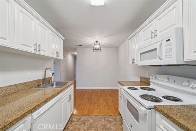 Detail Gallery Image 22 of 48 For 1265 Kendall #221,  San Bernardino,  CA 92407 - 2 Beds | 1 Baths