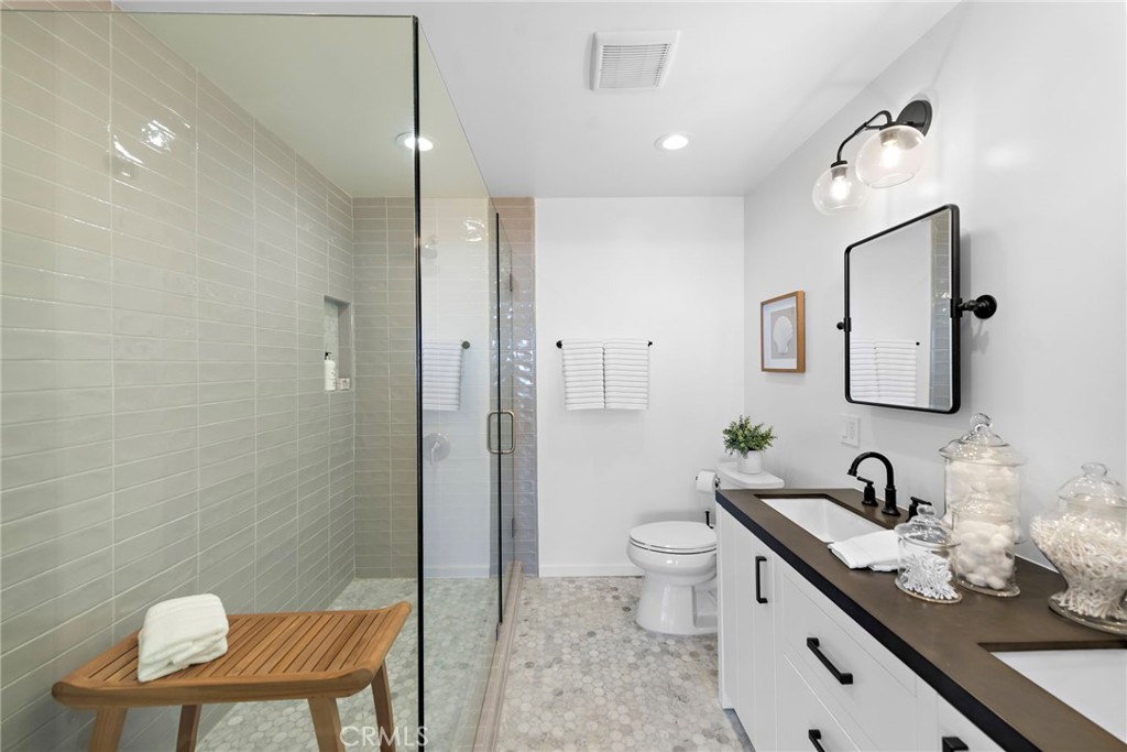 F466941c 2927 481f A0d4 E4add7cff239