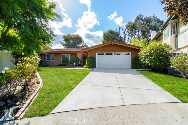 Detail Gallery Image 1 of 1 For 19291 Berclair Ln, Tarzana,  CA 91356 - 3 Beds | 2/1 Baths