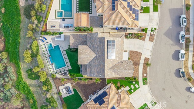 Detail Gallery Image 2 of 67 For 25035 Hidden Willow, Canyon Country,  CA 91387 - 5 Beds | 4 Baths