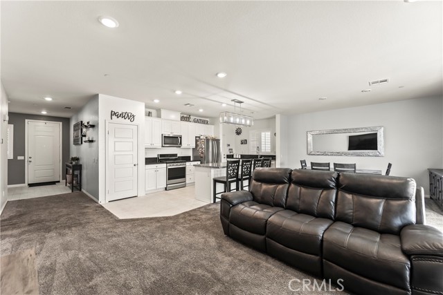 Detail Gallery Image 10 of 33 For 2443 Wild Oak Ct, Perris,  CA 92570 - 3 Beds | 2/1 Baths