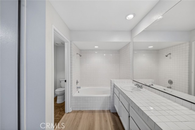 Detail Gallery Image 20 of 41 For 1786 Spyglass Cir, Vista,  CA 92081 - 2 Beds | 2 Baths