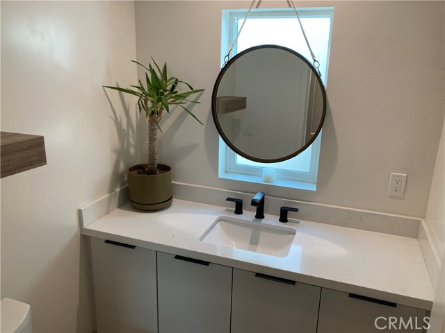 Detail Gallery Image 56 of 70 For 1356 N Fairfax Ave, West Hollywood,  CA 90046 - 3 Beds | 3/1 Baths