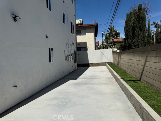 Detail Gallery Image 11 of 39 For 11602 Valley View Ave #4,  Whittier,  CA 90604 - 4 Beds | 4/1 Baths