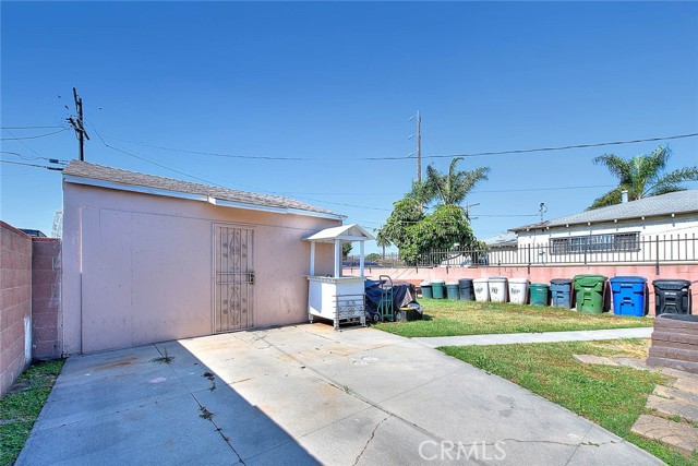 Detail Gallery Image 39 of 44 For 355 E Century Bld, Los Angeles,  CA 90003 - 2 Beds | 1 Baths