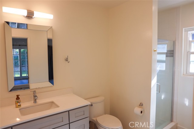 Detail Gallery Image 9 of 17 For 11253 Segrell Way, Culver City,  CA 90230 - 3 Beds | 2 Baths