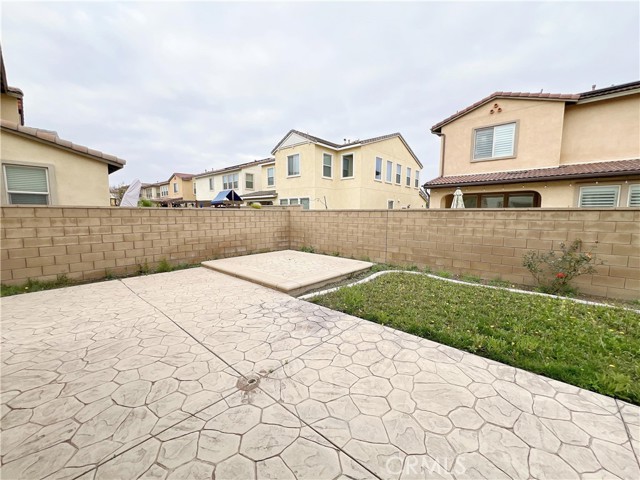 4953 S Bountiful Trail, Ontario CA: https://media.crmls.org/medias/f469d706-2d4c-42f5-8dd7-31ac6749861d.jpg