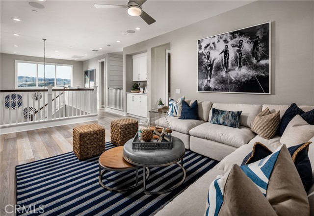 Detail Gallery Image 11 of 18 For 27546 Juniper Ln, Valencia,  CA 91381 - 5 Beds | 4/1 Baths