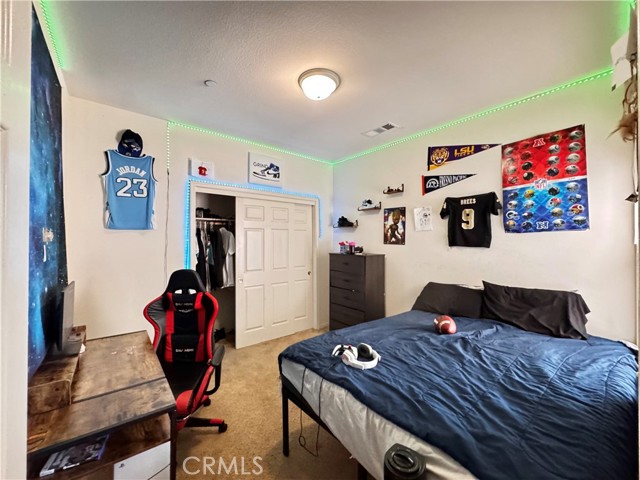 Detail Gallery Image 12 of 63 For 30912 Tadpole St, Visalia,  CA 93291 - 3 Beds | 2 Baths