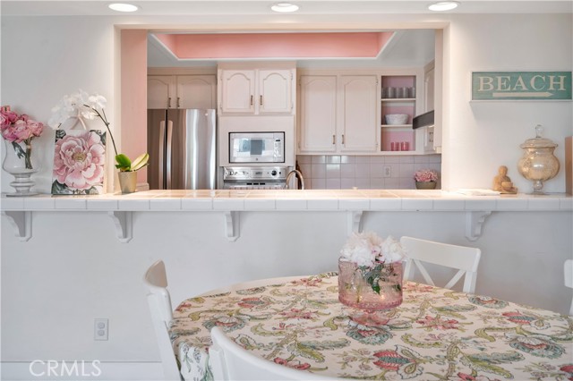 653 Manhattan Beach Blvd., Manhattan Beach, California 90266, 2 Bedrooms Bedrooms, 0 ,2 BathroomsBathrooms,Residential,For Sale,Manhattan Beach Blvd.,0,SB26112848