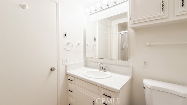 Detail Gallery Image 21 of 26 For 666 via Los Altos #B,  Laguna Woods,  CA 92637 - 2 Beds | 2 Baths