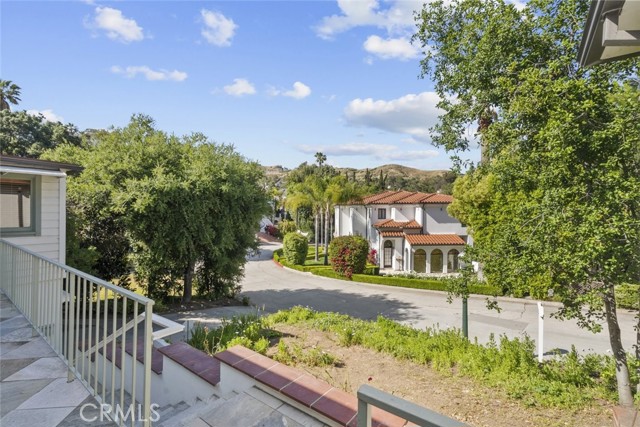 Detail Gallery Image 31 of 31 For 1525 Princess Dr, Glendale,  CA 91207 - 3 Beds | 2 Baths